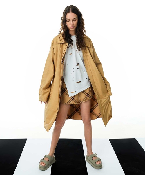 CHARLES & KEITH(チャールズ & キース)の「バックルダブルストラップ フラットフォームサンダル(サンダル・レディース・セージグリーン/ベージュ・23.5cm/23cm/22.5cm/26.5cm/25.5cm/25cm/24.5cm)」の15枚目の写真