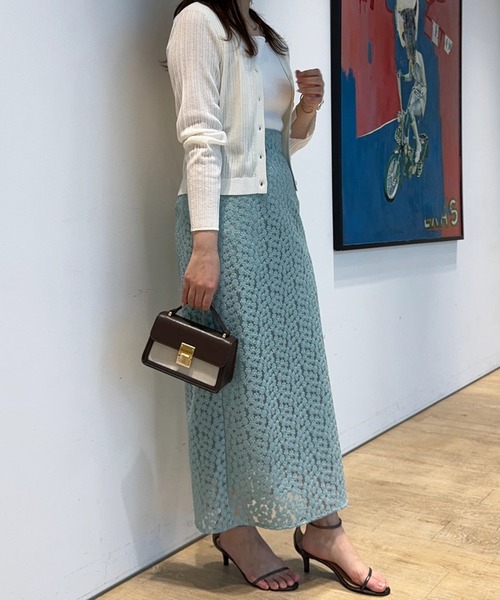 JUSGLITTY（ジャスグリッティー）の「スキッパーネックシアーカーデ