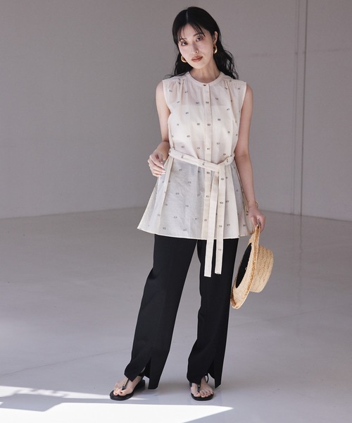 qualite(カリテ)の「カットドビーチュニックブラウス/夏服(シャツ/ブラウス・レディース・ベージュ・フリー)」の3枚目の写真