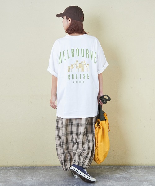 CUBE SUGAR（キューブシュガー）の「シルケット風天竺接触冷感バックプリントTシャツ（Tシャツ/カットソー・レディース・ブラック/サックスブルー/ホワイト/オートミール/マルチ・M）」の9枚目の写真