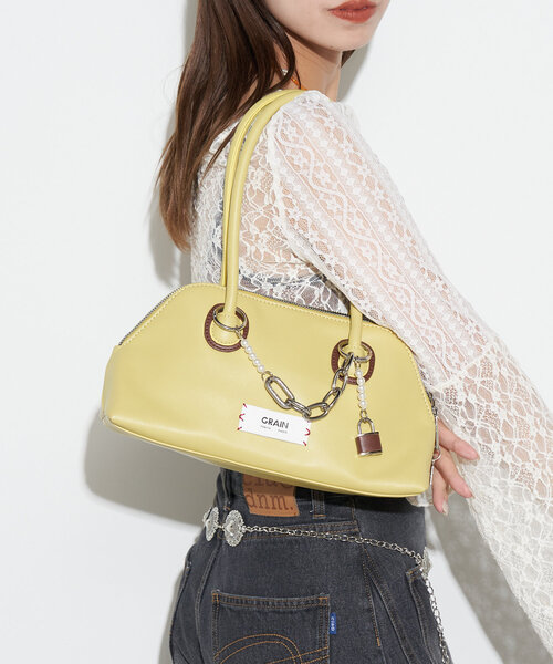 GRAIN(グレイン)の「【GRAIN/グレイン】チャーム付きバイカラートートバッグ(トートバッグ・レディース・イエロー/ネイビー/レッド・FREE)」の19枚目の写真
