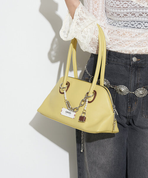 GRAIN(グレイン)の「【GRAIN/グレイン】チャーム付きバイカラートートバッグ(トートバッグ・レディース・イエロー/ネイビー/レッド・FREE)」の20枚目の写真