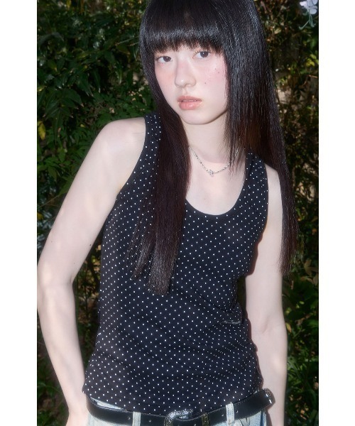 FANCY CLUB(ファンシークラブ)の「A'GEM/9 × .kom 『FANCY CLUB/ファンシークラブ』 Dot Button Sleeveless/ドットボタン スリーブレス(タンクトップ・レディース・ブラウン/アイボリー/ブラック・FREE)」の3枚目の写真