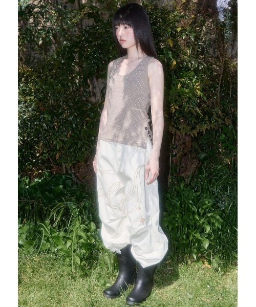 FANCY CLUB(ファンシークラブ)の「A'GEM/9 × .kom 『FANCY CLUB/ファンシークラブ』 Dot Button Sleeveless/ドットボタン スリーブレス(タンクトップ・レディース・ブラウン/アイボリー/ブラック・FREE)」の21枚目の写真