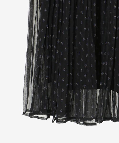 le.coeur blanc(ルクールブラン)の「楊柳フラワープリントランダムプリーツスカート(スカート・レディース・ブラック系その他/ホワイト系その他2・38)」の20枚目の写真