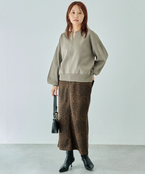 LAVEANGE(ラビアンジェ)の「【洗える】フロントファスナープルオーバーニット(ニット/セーター・レディース・レッド/ブラック/グレイッシュベージュ・F/3L/4L)」の18枚目の写真