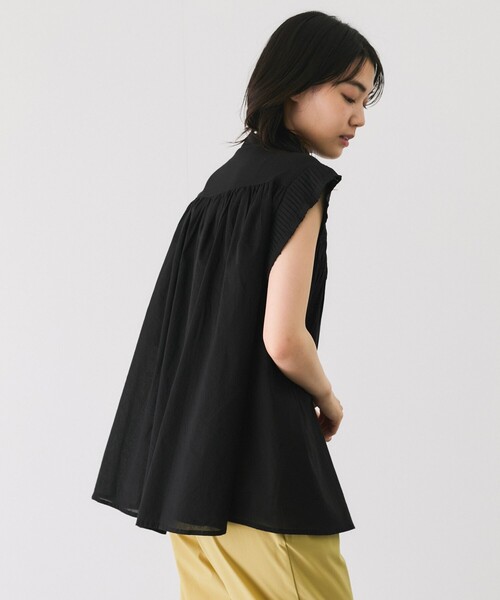 Jayro（ジャイロ）の「綿ボイルピンタックスタンドブラウス（シャツ/ブラウス・レディース・ブラック/ホワイト系その他・M）」の3枚目の写真