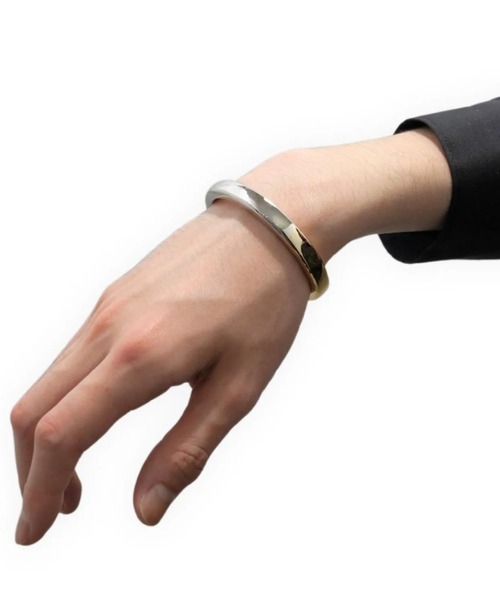ACE by MORIZANE（エースバイモリザネ）の「square cuff J