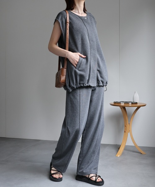 sakishimatokyo(サキシマトーキョー)の「コクーンシルエット スエットパンツ/セットアップ対応商品/裏毛(スウェットパンツ・レディース・チャコールグレー/ブラック/オートミール・FREE)」の4枚目の写真