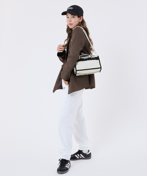 LeSportsac（レスポートサック）の「MINI DUFFEL CROSSBODY スペクテイターサンドバー/ブラック（ショルダーバッグ・レディース・ホワイト・FREE）」の3枚目の写真