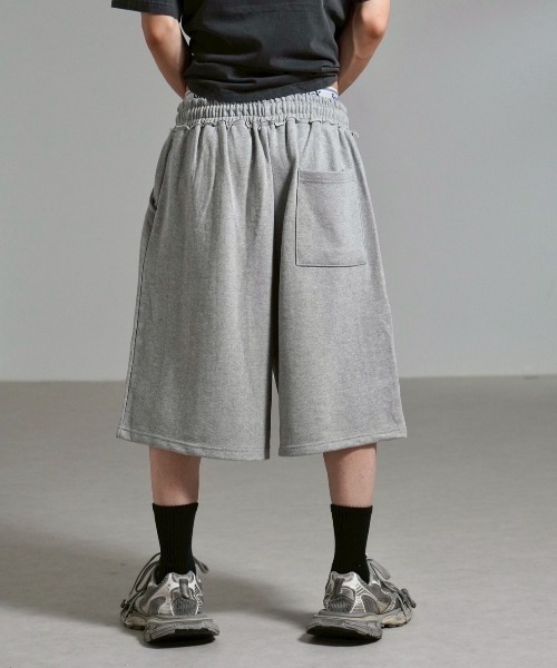 Chikashitsu +】pocket studs sweat half pants / 【チカシツプラス