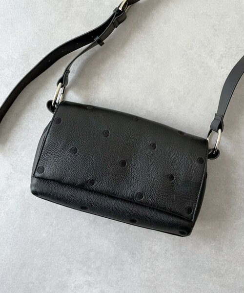 BEARDSLEY　ビアズリーショルダーバッグ レザーボディバッグ 　ブラック ビアズリー BEARDSLEY レザーボディバッグ （black