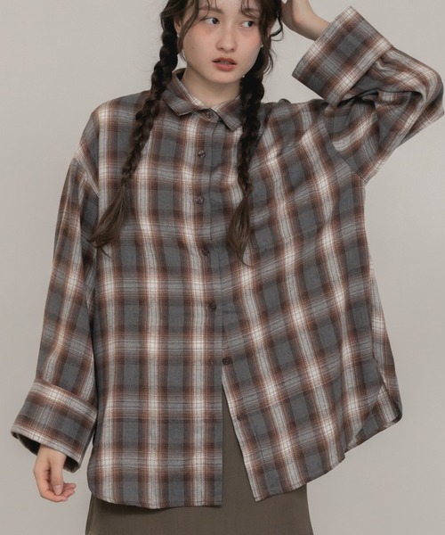 HEILIS(ヘイリス)の「ワイドスリーブフランネルシャツ/長袖 前開き チェックシャツ ブラウン ブラック 春服 秋服 冬服 レイヤード 羽織り 韓国 ノームコア シティガール カジュアル 柄(シャツ/ブラウス・レディース・ブラック/ブラウン・FREE)」の2枚目の写真