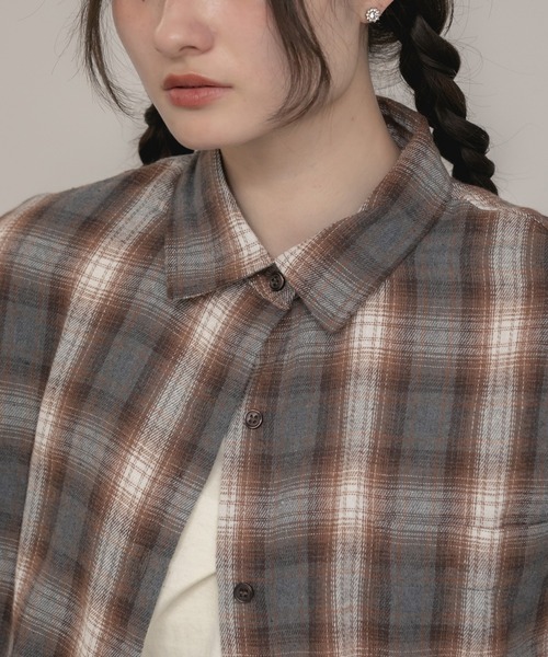 HEILIS(ヘイリス)の「ワイドスリーブフランネルシャツ/長袖 前開き チェックシャツ ブラウン ブラック 春服 秋服 冬服 レイヤード 羽織り 韓国 ノームコア シティガール カジュアル 柄(シャツ/ブラウス・レディース・ブラック/ブラウン・FREE)」の3枚目の写真