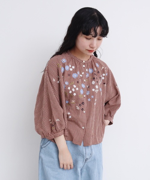 l'atelier du savon(アトリエドサボン)の「●お花スケッチ ファー刺繍ブラウス(シャツ/ブラウス・レディース・オフホワイト/ブラック/ブラウン・FREE)」の17枚目の写真