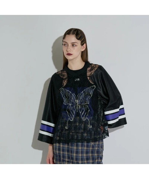 anna sui nyc(アナ スイ エヌ ワイ シー)の「ANNA SUI NYC BUTTERFLY PRINT GAME SHIRT(アナスイ エヌワイシー バタフライプリントゲームシャツ)(Tシャツ/カットソー・レディース・ブラウン/ブラック/シルバー・ONE SIZE)」の2枚目の写真
