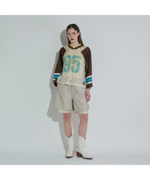 anna sui nyc(アナ スイ エヌ ワイ シー)の「ANNA SUI NYC BUTTERFLY PRINT GAME SHIRT(アナスイ エヌワイシー バタフライプリントゲームシャツ)(Tシャツ/カットソー・レディース・ブラウン/ブラック/シルバー・ONE SIZE)」の12枚目の写真