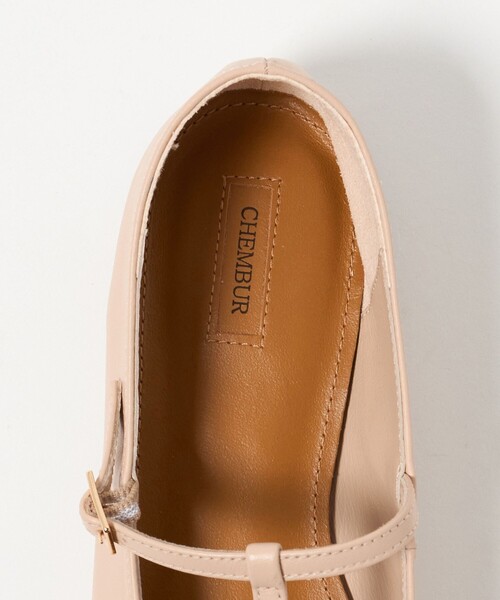 CHEMBUR ストラップパンプス CHEMBUR＞AMD Tストラップ フラットシューズ（その他シューズ