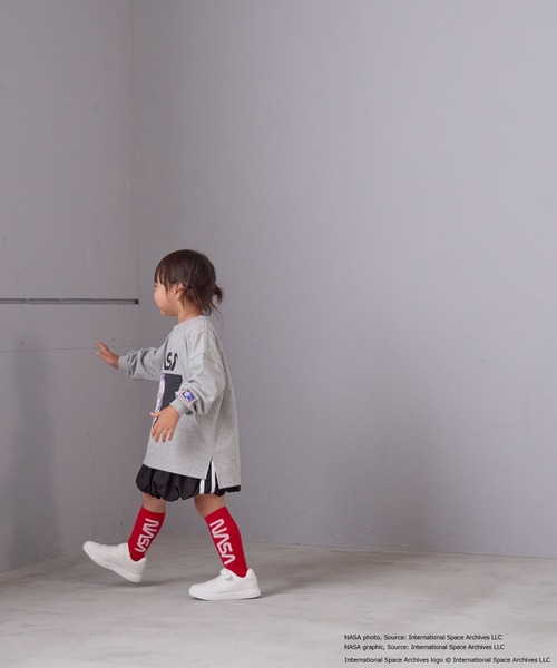 LOWRYS FARM（ローリーズファーム）の「ＮＡＳＡプリントロンＴ　 593053（Tシャツ/カットソー・キッズ・ブラック/オフホワイト/グレー・140cm/130cm/120cm/110cm/150cm）」の13枚目の写真