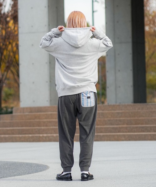 BILLABONG(ビラボン)の「BILLABONG メンズ EMBOSS LOGO PARKA パーカー 【REGULAR FIT】【2025年秋冬モデル】/ビラボンセットアップ対応スリーブロゴプルオーバーパーカー・フーディー(パーカー・メンズ・ブラック/グレー・MEDIUM/LARGE/X-LARGE)」の17枚目の写真
