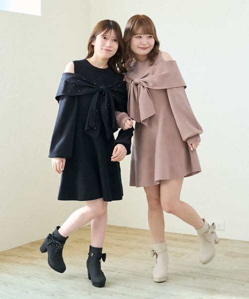 MAJESTIC LEGON（マジェスティックレゴン）の「ビジューリボンニットミニワンピース（ワンピース・レディース・ピンク/アイボリー/ブラック/グレー/ピンクベージュ・MEDIUM）」の10枚目の写真