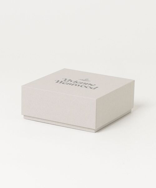 Vivienne Westwood MAN（ヴィヴィアンウエストウッドマン）の「MAN. MINI BAS RELIEF PEARL NECKLACE（ネックレス・メンズ・シルバー・FREE）」の2枚目の写真