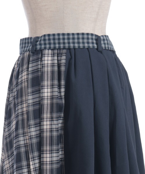 axes femme（アクシーズファム）の「前ボタンレイヤード風スカート（スカート・レディース・ブラック/ネイビー/ベージュ・FREE）」の15枚目の写真