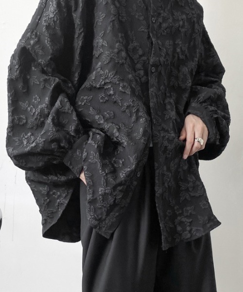 REBALANCE(リバランス)の「フラワー エンボス ロングスリーブ シャツ(シャツ/ブラウス・レディース・B/A・X-LARGE/LARGE/MEDIUM)」の3枚目の写真