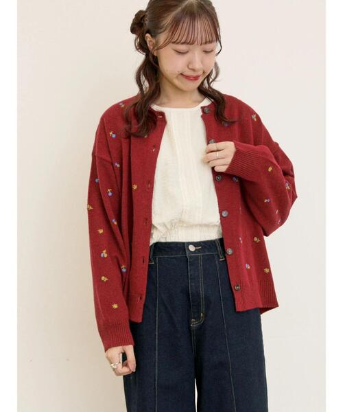 Samansa Mos2（サマンサ モスモス）の「花柄総刺繍ニットカーディガン（カーディガン/ボレロ・レディース・ボルドー/キナリ/ブラック/オレンジ・F）」の6枚目の写真
