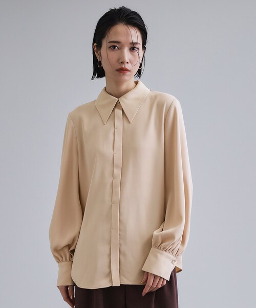 OPAQUE.CLIP(オペークドットクリップ)の「【es】ビックカラーブラウス【洗濯機OK】(シャツ/ブラウス・レディース・ライトベージュ/ネイビー・36/38)」の10枚目の写真