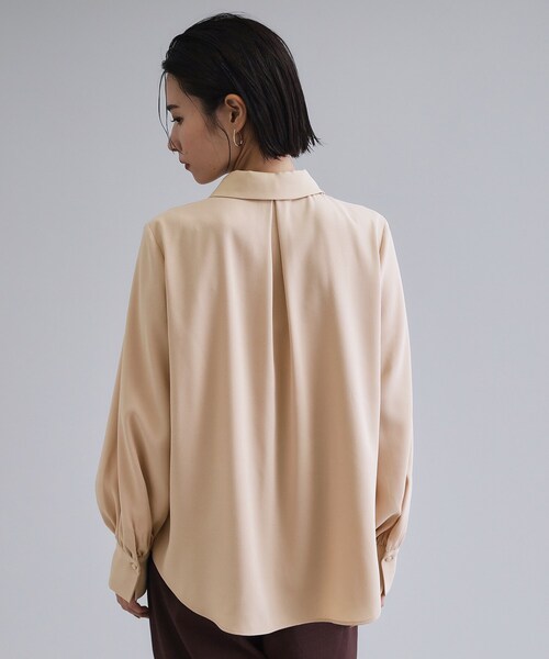 OPAQUE.CLIP(オペークドットクリップ)の「【es】ビックカラーブラウス【洗濯機OK】(シャツ/ブラウス・レディース・ライトベージュ/ネイビー・36/38)」の8枚目の写真