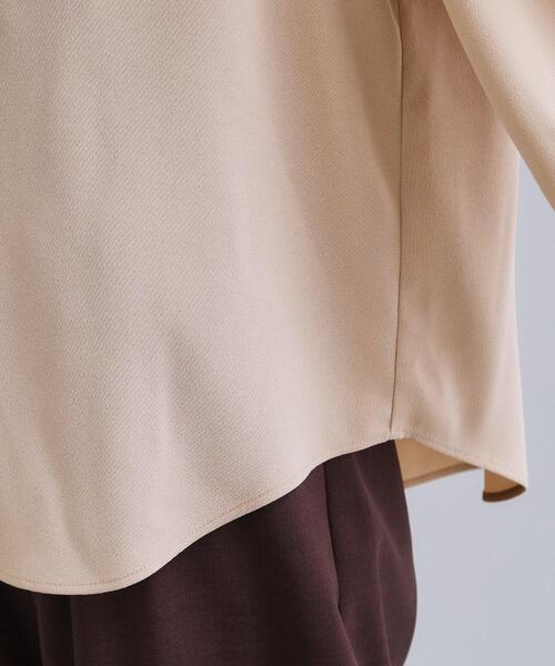 OPAQUE.CLIP(オペークドットクリップ)の「【es】ビックカラーブラウス【洗濯機OK】(シャツ/ブラウス・レディース・ライトベージュ/ネイビー・36/38)」の3枚目の写真