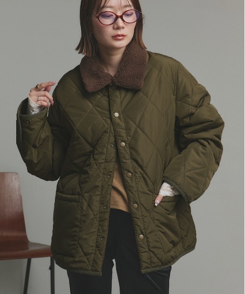 ad thie(アドティエ)の「バイカラー パデット キルトブルゾン(カバーオール・レディース・ブラック/ライトブルー/カーキ/ネイビー/アイボリー・FREE)」の4枚目の写真