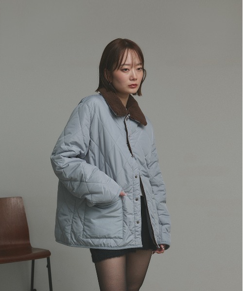 ad thie(アドティエ)の「バイカラー パデット キルトブルゾン(カバーオール・レディース・ブラック/ライトブルー/カーキ/ネイビー/アイボリー・FREE)」の1枚目の写真