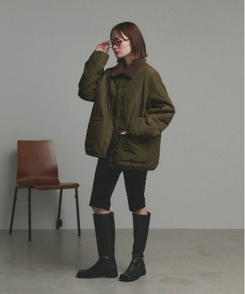 ad thie(アドティエ)の「バイカラー パデット キルトブルゾン(カバーオール・レディース・ブラック/ライトブルー/カーキ/ネイビー/アイボリー・FREE)」の10枚目の写真