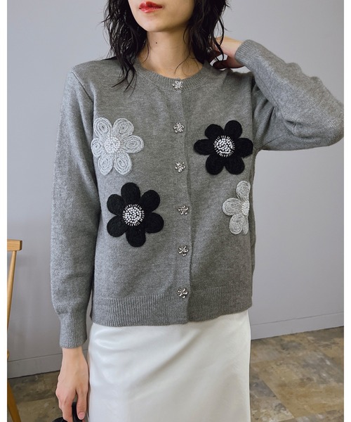 フラワーモチーフ付き ニットカーディガン（カーディガン/ボレロ