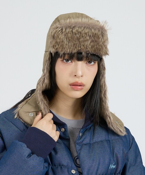 NANGA（ナンガ）の「【NANGA/ナンガ】AURORA TEX FUR FLIGHT CAP/オーロラテックス ファー フライトキャップ/ファー/ユニセックス/N2532-3A055Z（キャップ・メンズ・ブラック/ダークベージュ/グリーン系その他・フリー）」の3枚目の写真