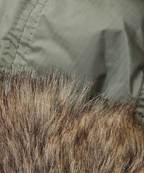 NANGA（ナンガ）の「【NANGA/ナンガ】AURORA TEX FUR FLIGHT CAP/オーロラテックス ファー フライトキャップ/ファー/ユニセックス/N2532-3A055Z（キャップ・メンズ・ブラック/ダークベージュ/グリーン系その他・フリー）」の8枚目の写真