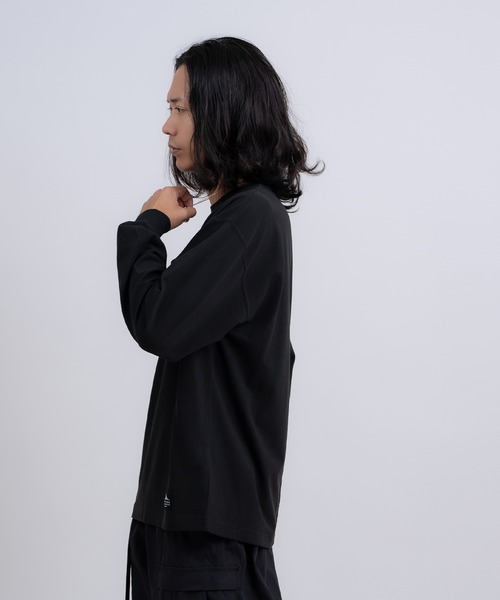 GERRY(ジェリー)の「【GERRY】高ストレッチ性 ワンポイント 長袖Tシャツ(Tシャツ/カットソー・メンズ・ブラック/ホワイト/カーキ/チャコール・LARGE/MEDIUM)」の9枚目の写真