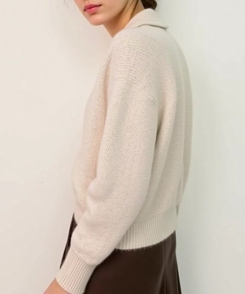 cammie(キャミー)の「襟付きキーネックニットトップス(ニット/セーター・レディース・アイボリー/グレー・F)」の13枚目の写真