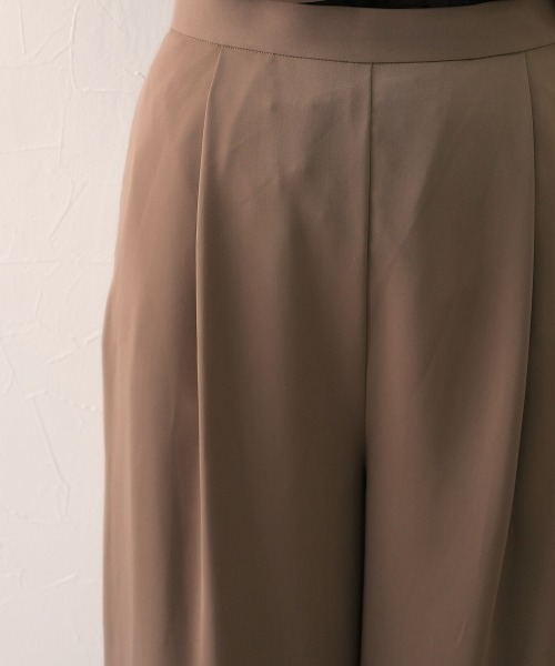 Jolie et Jolie（ジョリーエジョリー）の「シアードットトップス&バルーンキャミセットアップドレス（パンツドレス・レディース・モカ/ブラック×ベージュ/ブラック×ブラック・LL/M/L）」の11枚目の写真