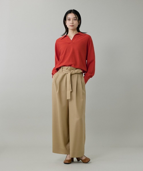 INED（イネド）の「ウルトラエクストラファインウール ポロ衿ドルマンニット（ニット/セーター・レディース・ブラック/サックスブルー/グレイッシュベージュ/レッド系その他・9号）」の8枚目の写真