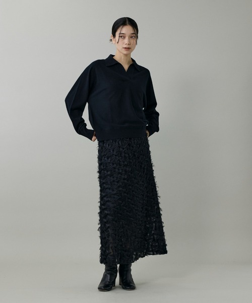 INED（イネド）の「ウルトラエクストラファインウール ポロ衿ドルマンニット（ニット/セーター・レディース・ブラック/サックスブルー/グレイッシュベージュ/レッド系その他・9号）」の11枚目の写真