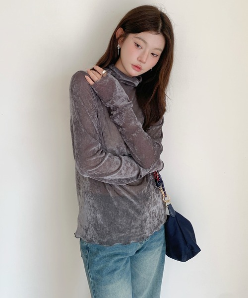 by LEGNA(バイレグナ)の「シアーフロッキーベロア見えメロートップス(Tシャツ/カットソー・レディース・ブラック/ベージュ/ダークグレー/ホワイト/ブラウン・MEDIUM/LARGE)」の3枚目の写真