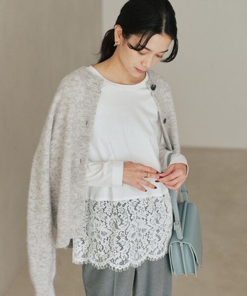 green label relaxing(グリーンレーベルリラクシング)の「スソ レース プルオーバー(Tシャツ/カットソー・レディース・オフホワイト/ブラック・FREE)」の1枚目の写真