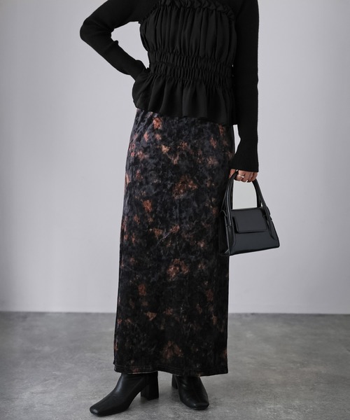 Riberry（リベリー）の「タイダイ柄ニュアンスベロアナロースカート（スカート・レディース・ブラウン/グレー/グリーン・FREE）」の19枚目の写真