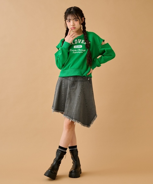 by LOVEiT（バイラビット）の「肩スリットプルオーバー（スウェット・キッズ・レッド/グリーン/ホワイト系その他・140cm/150cm/160cm/120cm/130cm）」の6枚目の写真