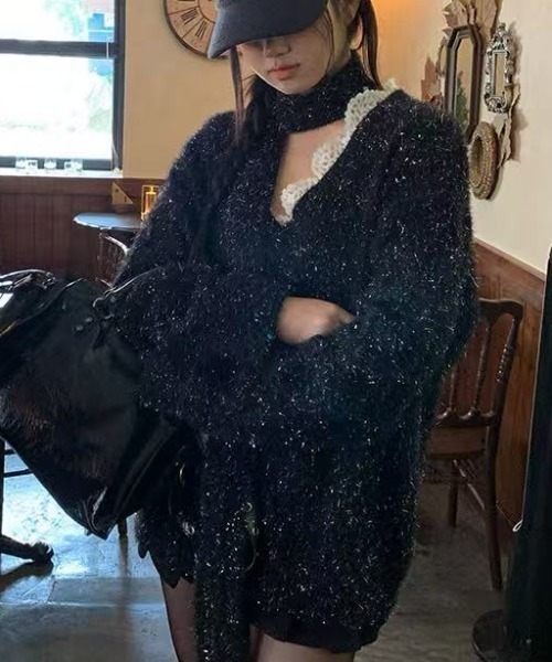 Achic(アシック)の「ラメ入り 非対称レースセーター(ニット/セーター・レディース・ブラック・M)」の22枚目の写真