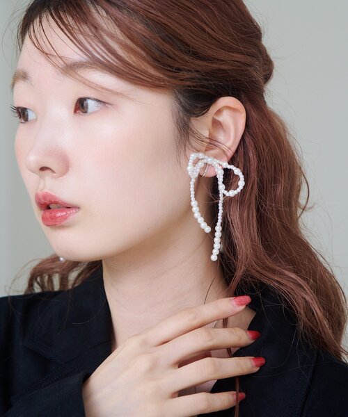 Kastane（カスタネ）の「【オケージョン対応/fiw.】パールリボンイヤリング（イヤリング・レディース・アイボリー・FREE）」の2枚目の写真