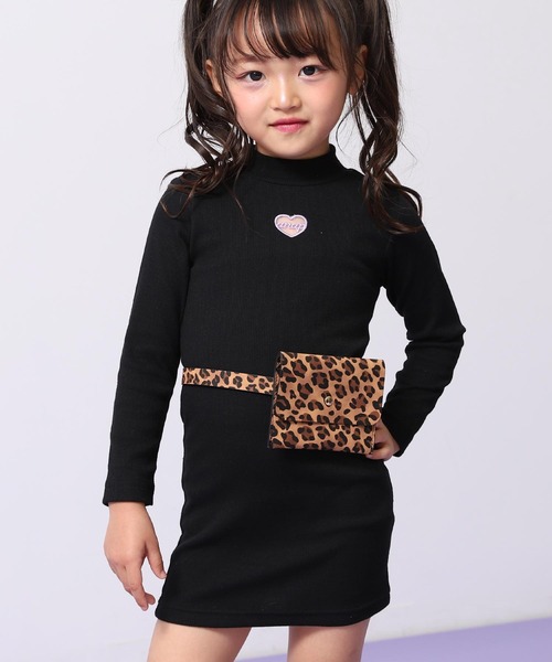 ANAP kids（アナップキッズ）の「レオパード柄ベルトポーチ付 テレコリブワンピース（ワンピース・キッズ・ラベンダー/ブラック・110/120/130）」の2枚目の写真